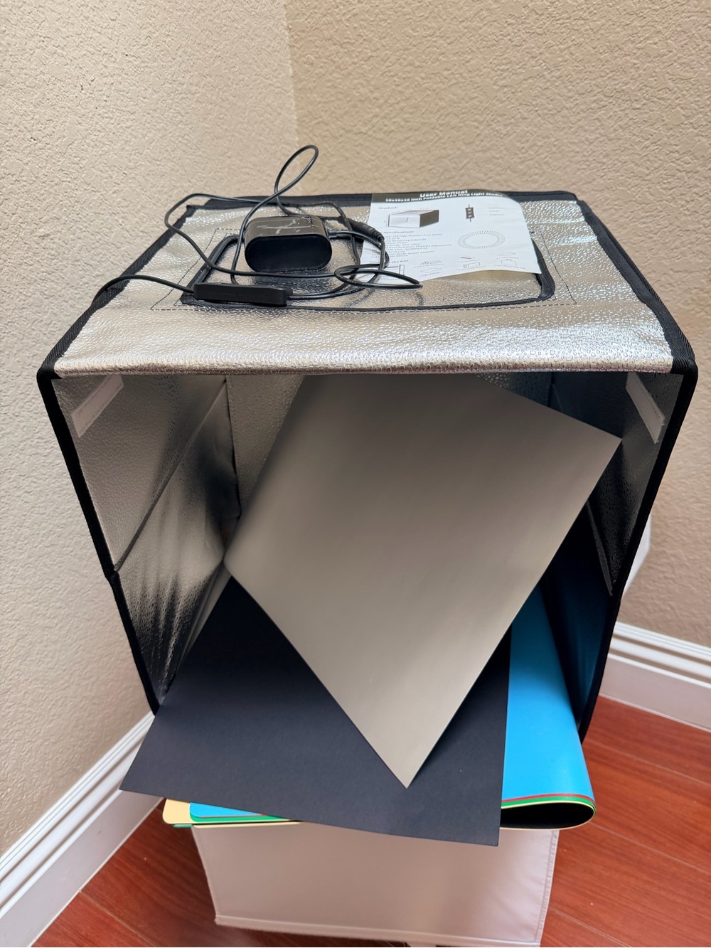 Glendan..Portable Collapsed Photo Studio Light Box.. all-in-one folding shooting